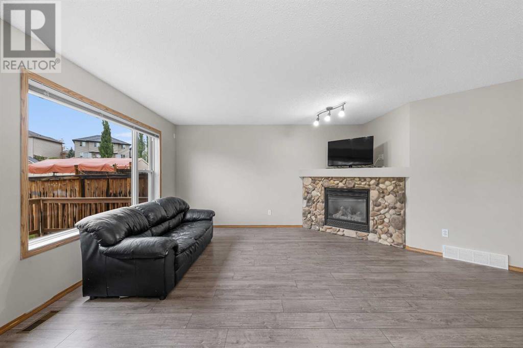 Single Family House for Sale in  Covebrook Close NE Coventry Hills Calgary 
