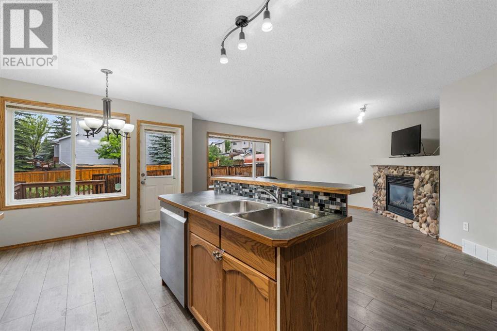Single Family House for Sale in  Covebrook Close NE Coventry Hills Calgary 