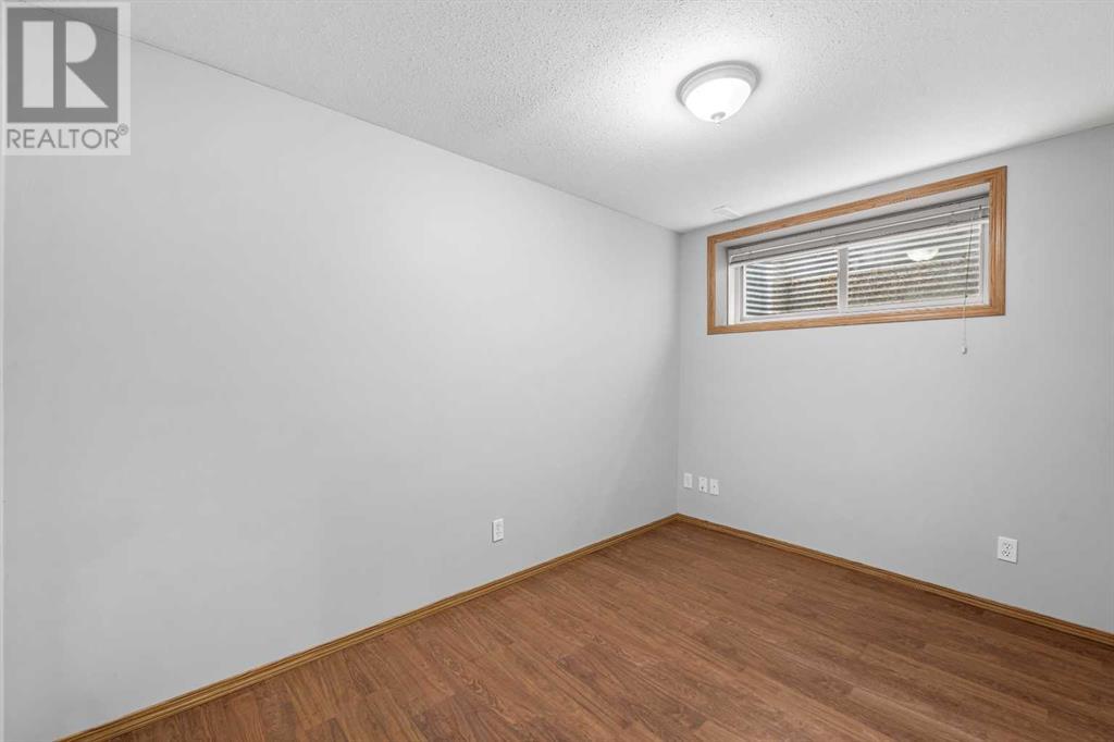Single Family House for Sale in  Covebrook Close NE Coventry Hills Calgary 