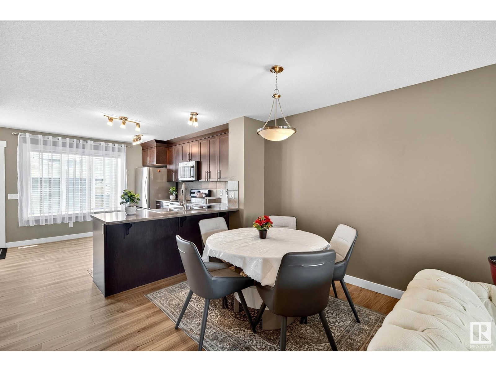 Photo 7 of 7327 Edgemont Wy Nw, Edmonton AB