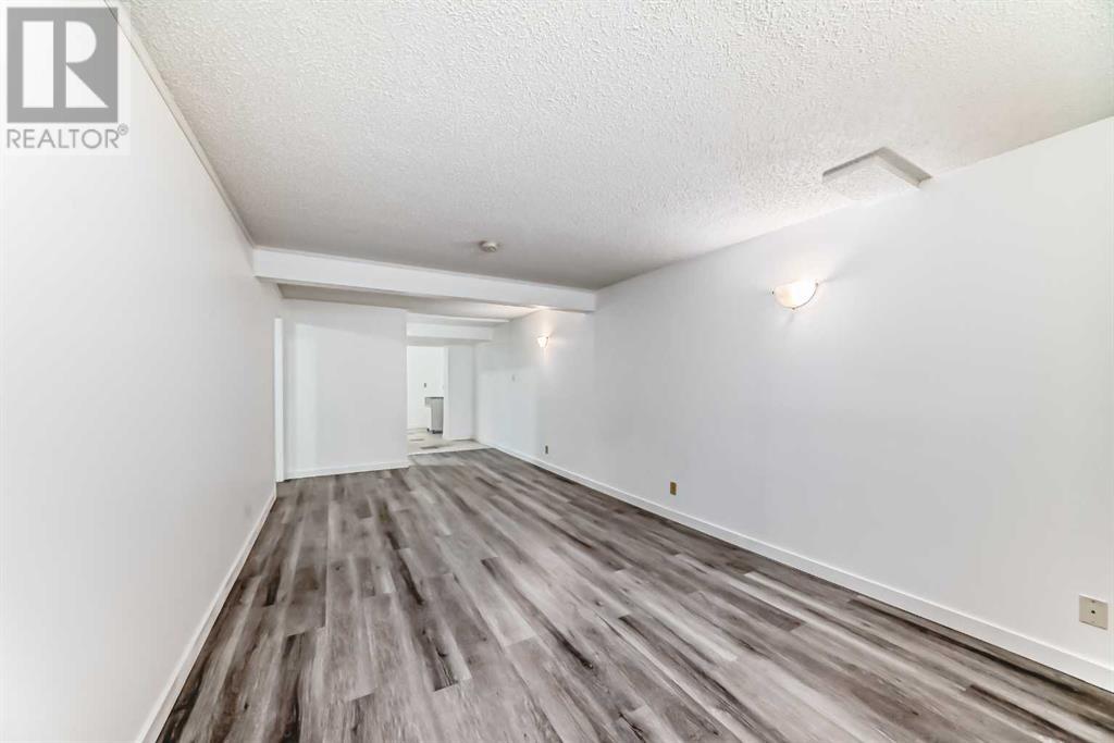Photo 22 of 32 Midland Place Se, Calgary AB