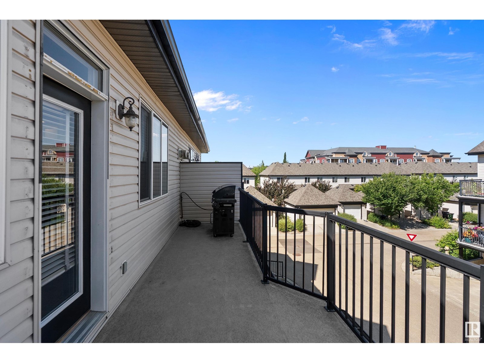 Photo 11 of 24 4821 Terwillegar Cm Nw, Edmonton AB