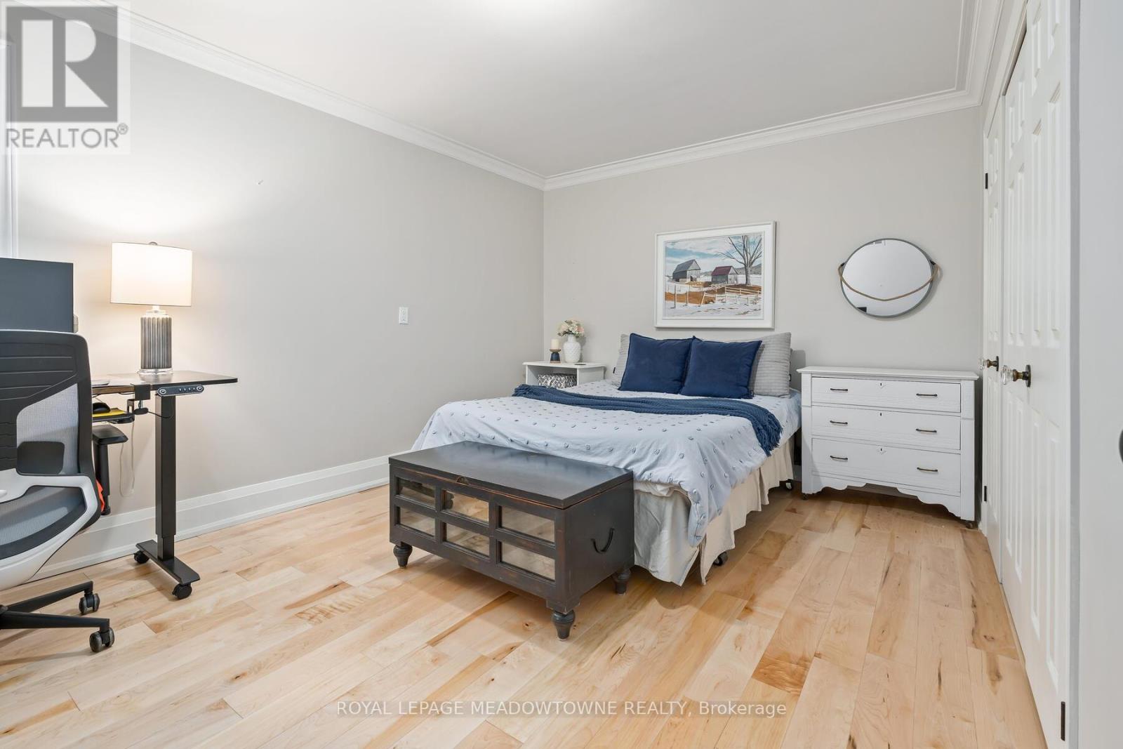 Photo 16 of 1 Erinlea Crescent, Erin ON