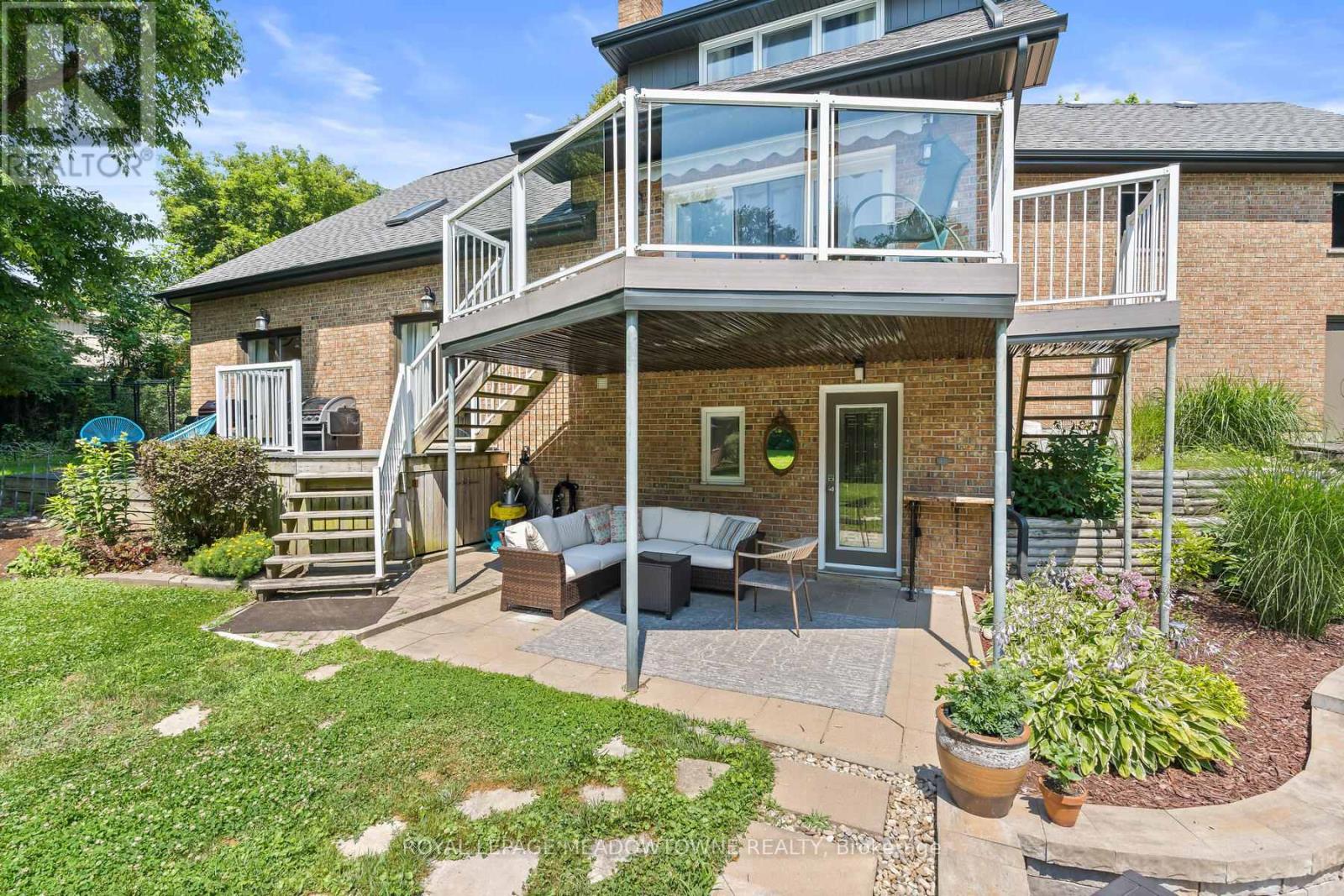 Photo 37 of 1 Erinlea Crescent, Erin ON