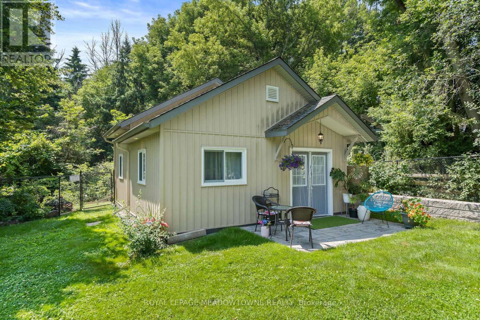 Photo 43 of 1 Erinlea Crescent, Erin ON