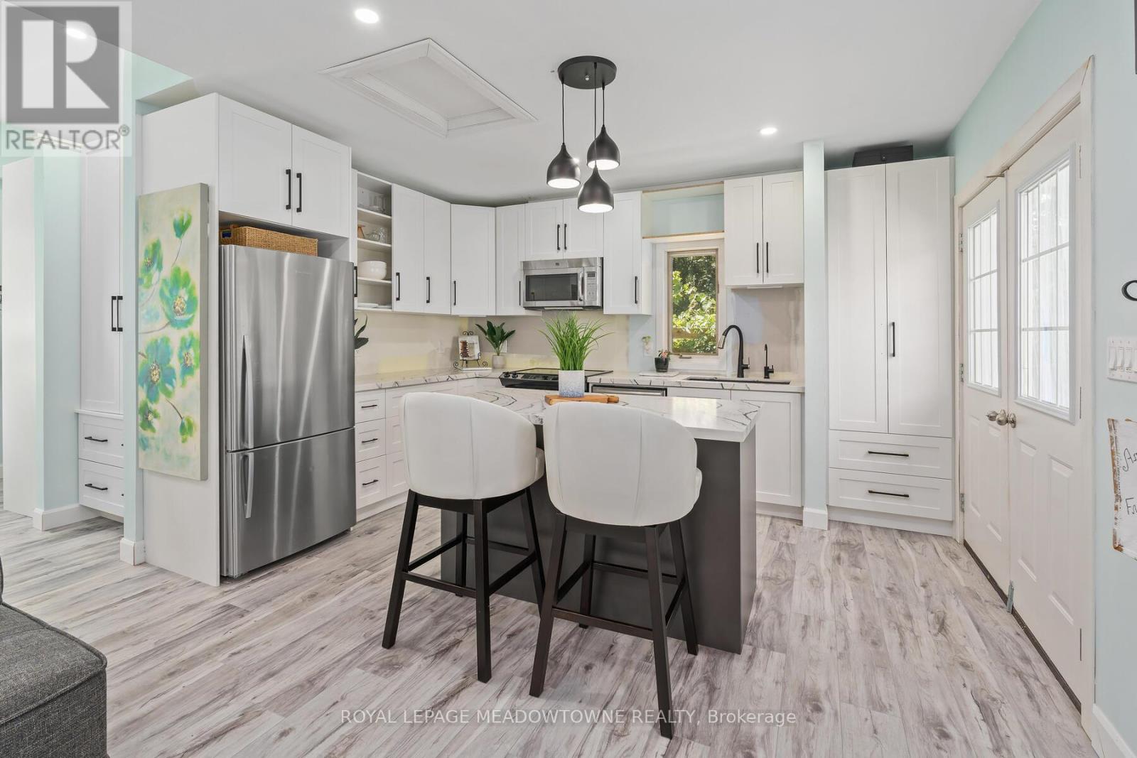 Photo 44 of 1 Erinlea Crescent, Erin ON