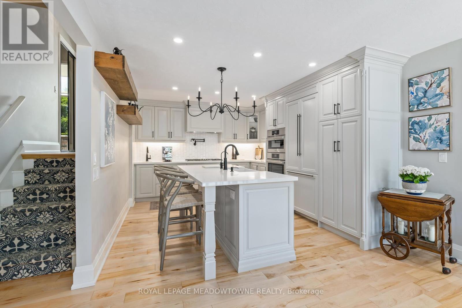 Photo 6 of 1 Erinlea Crescent, Erin ON