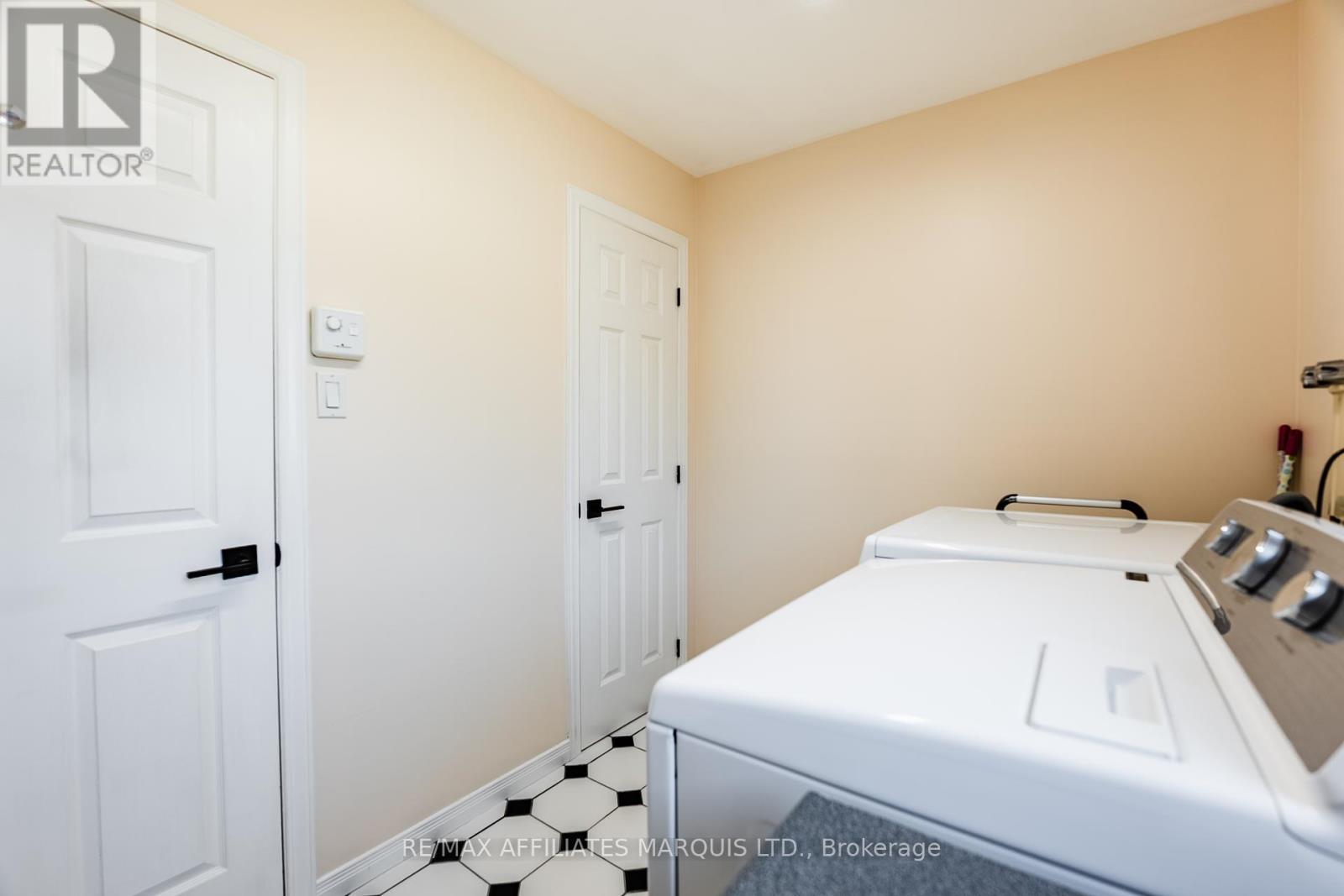 Photo 35 of 875 Kenyon Crescent, Cornwall ON