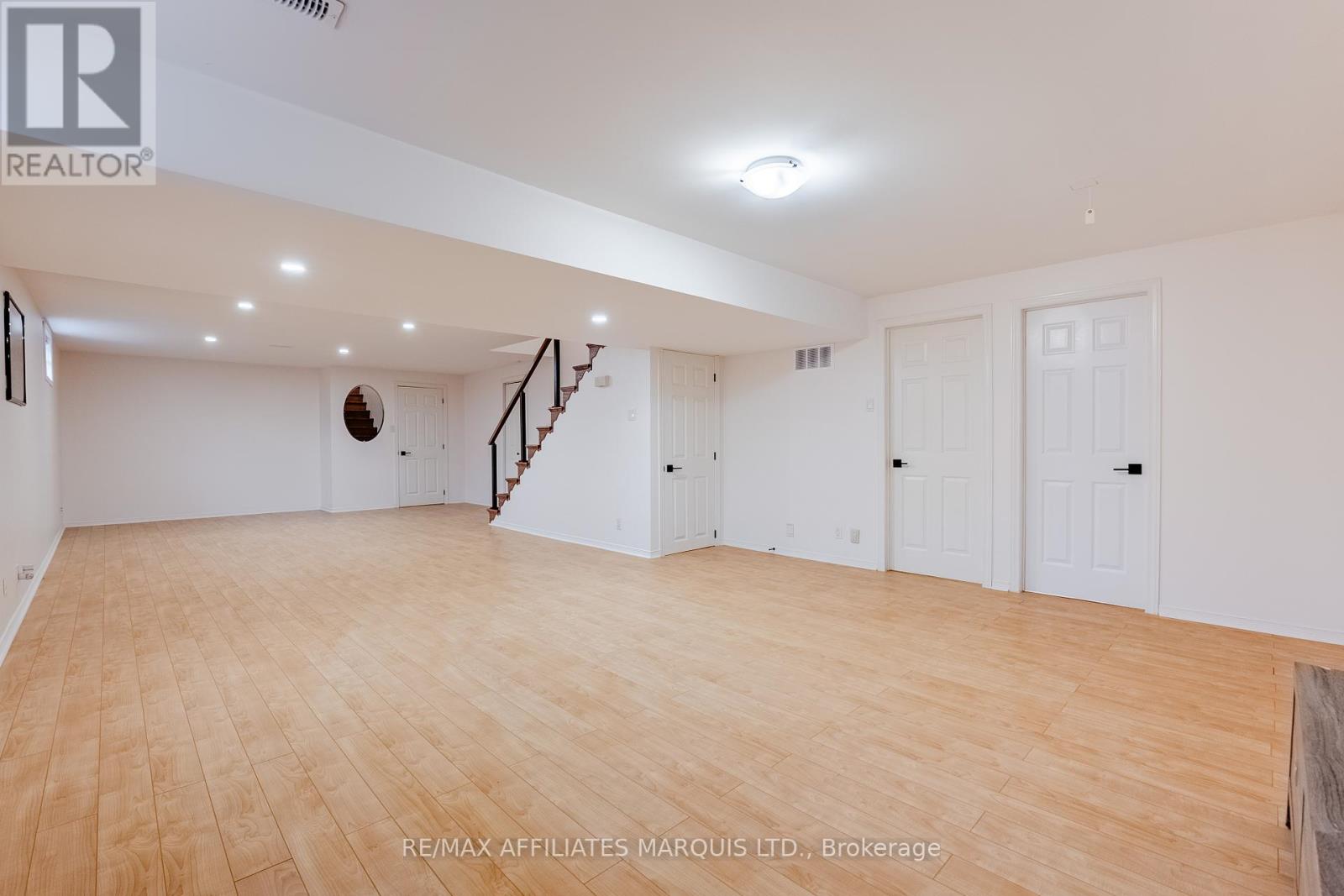 Photo 47 of 875 Kenyon Crescent, Cornwall ON