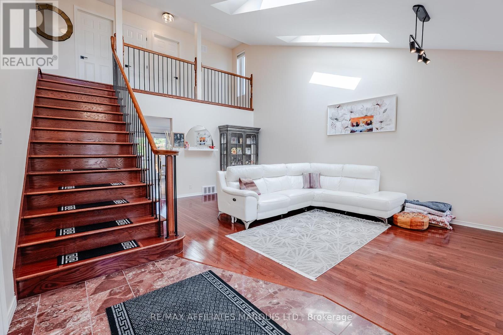 Photo 41 of 875 Kenyon Crescent, Cornwall ON