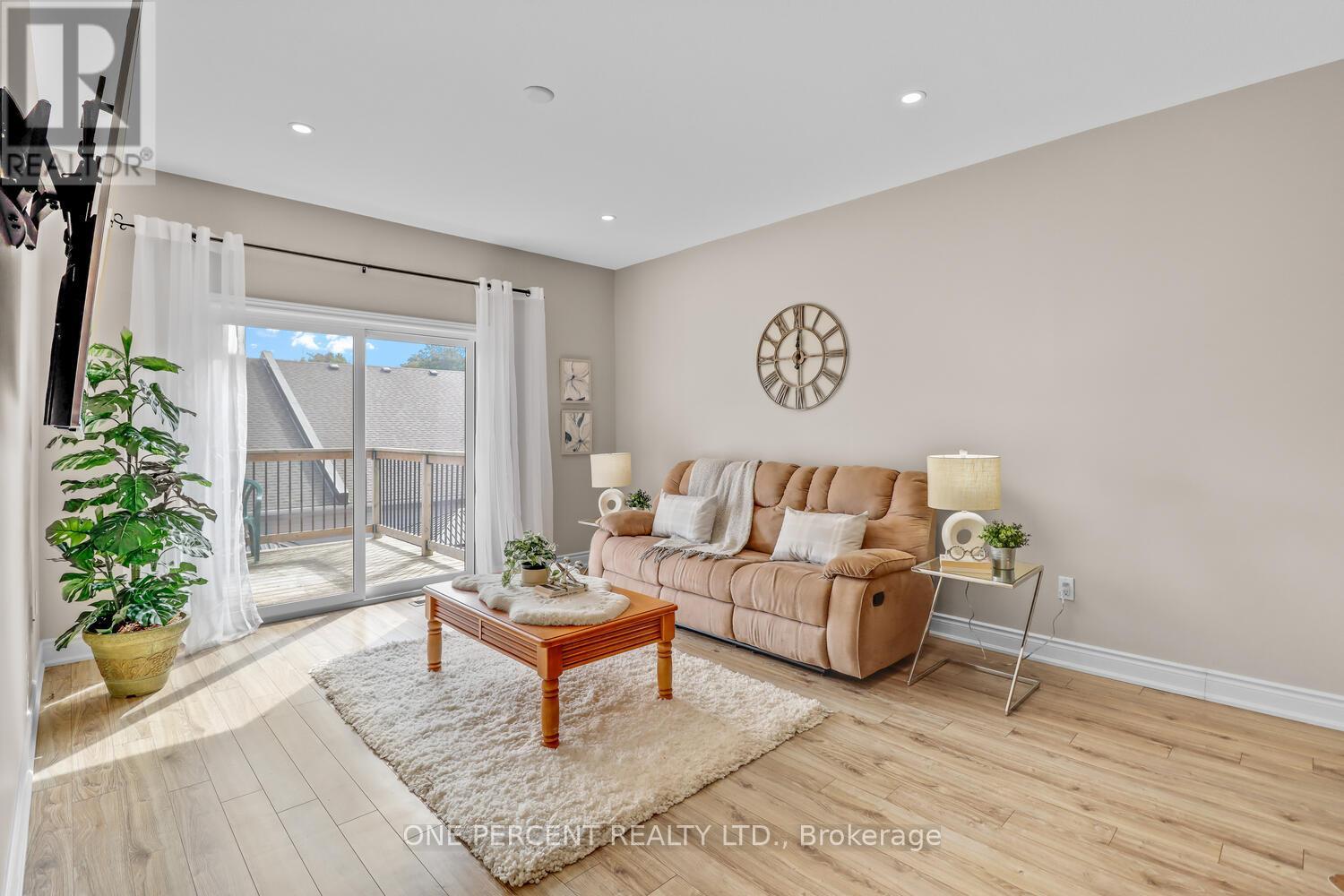 Photo 16 of 92 Lily Drive, Orillia ON