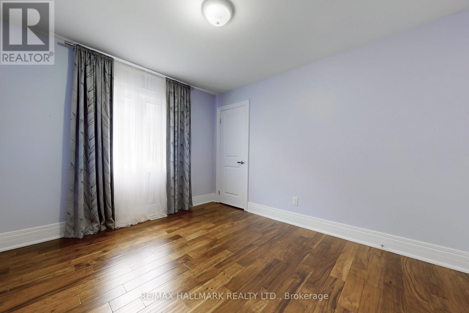 Photo 34 of 61 Mcisaac Drive, Springwater ON