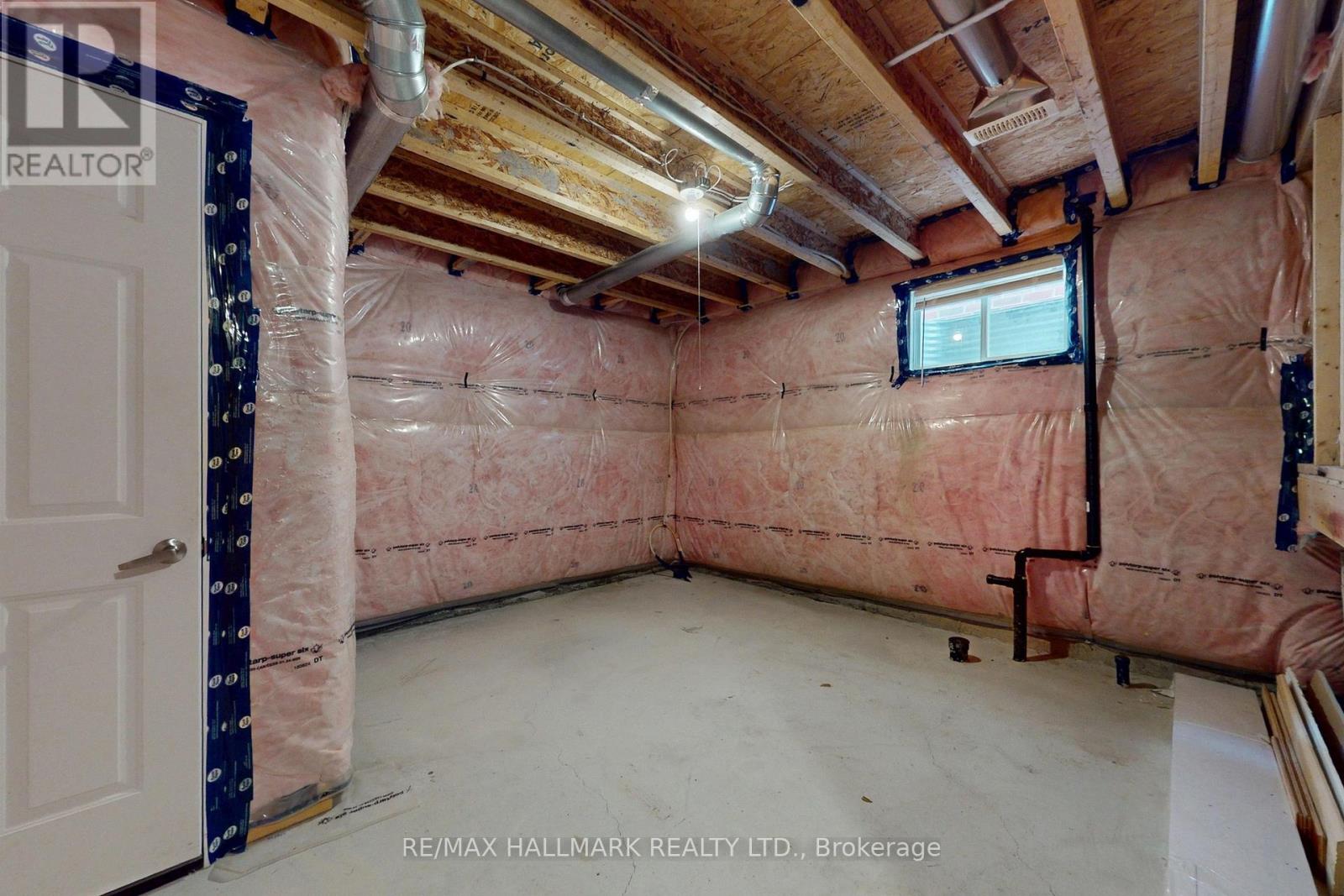 Photo 44 of 61 Mcisaac Drive, Springwater ON
