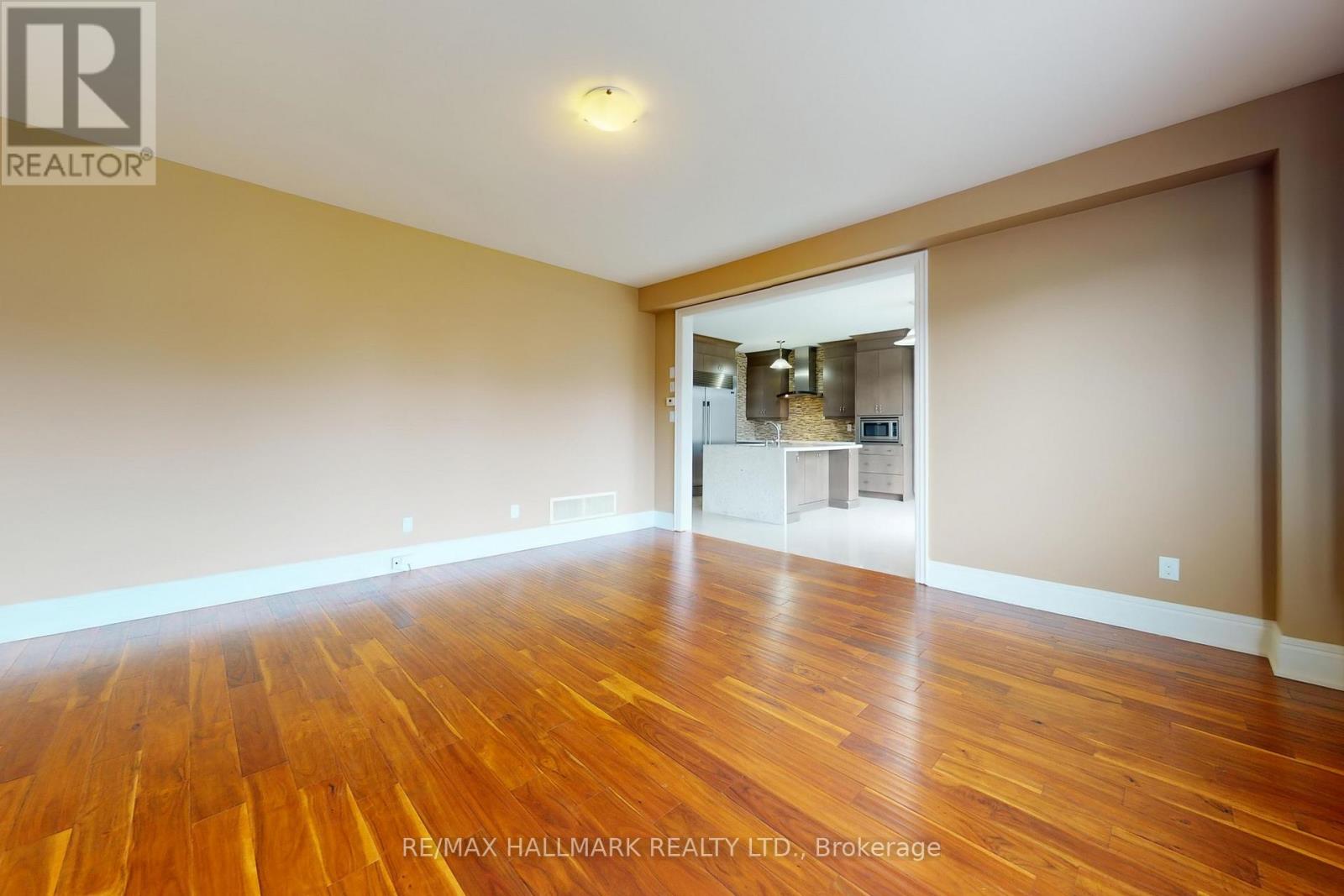Photo 6 of 61 Mcisaac Drive, Springwater ON