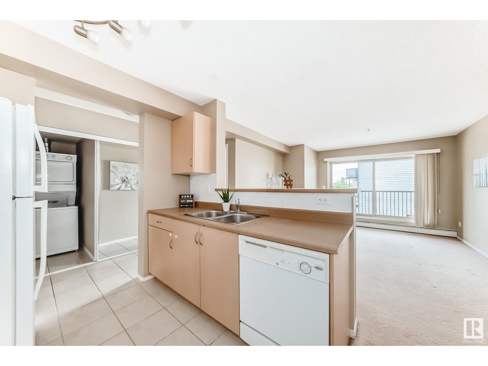 Photo 18 of 307 17011 67 Av Nw, Edmonton AB