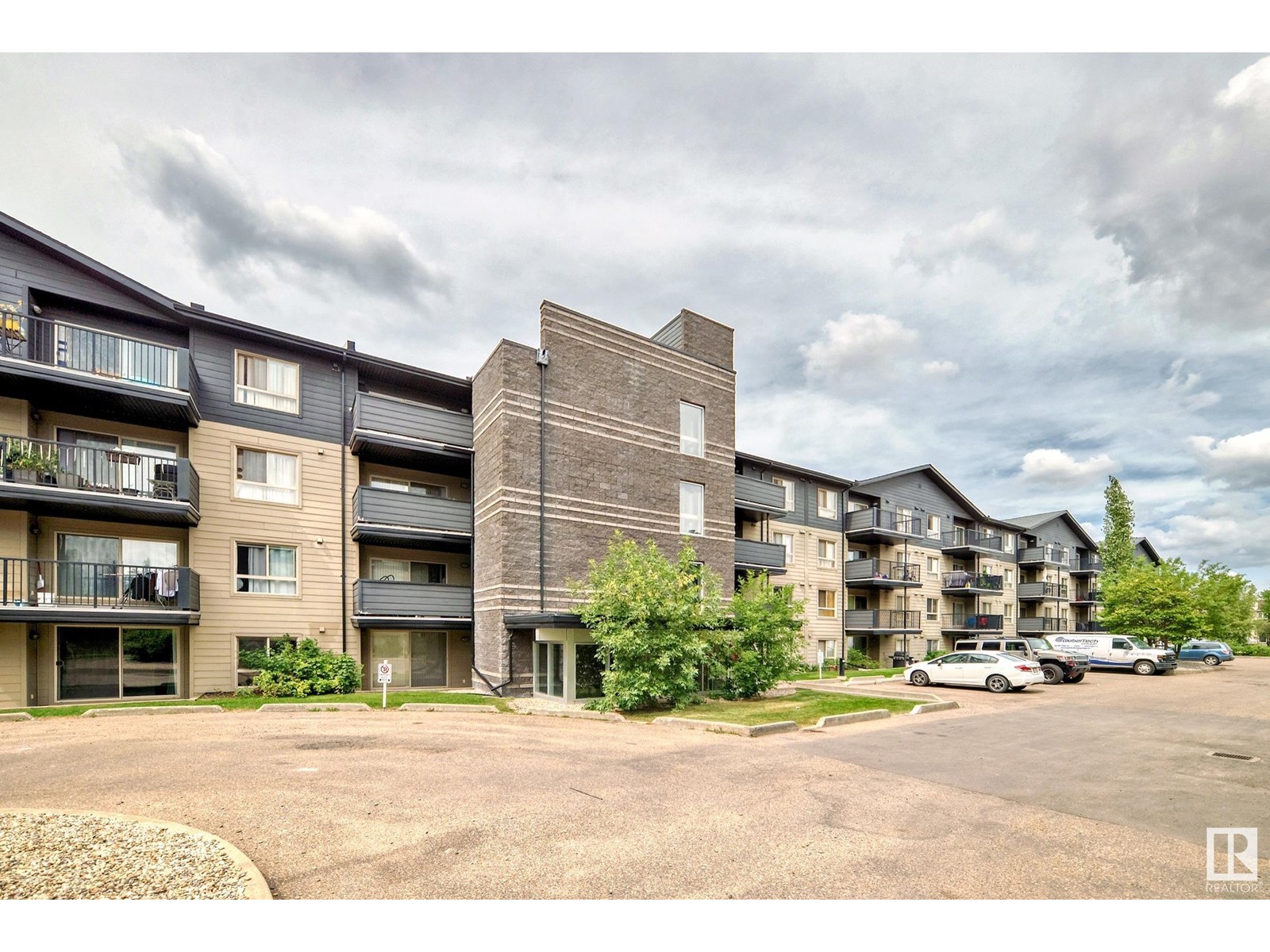 Photo 2 of 307 17011 67 Av Nw, Edmonton AB