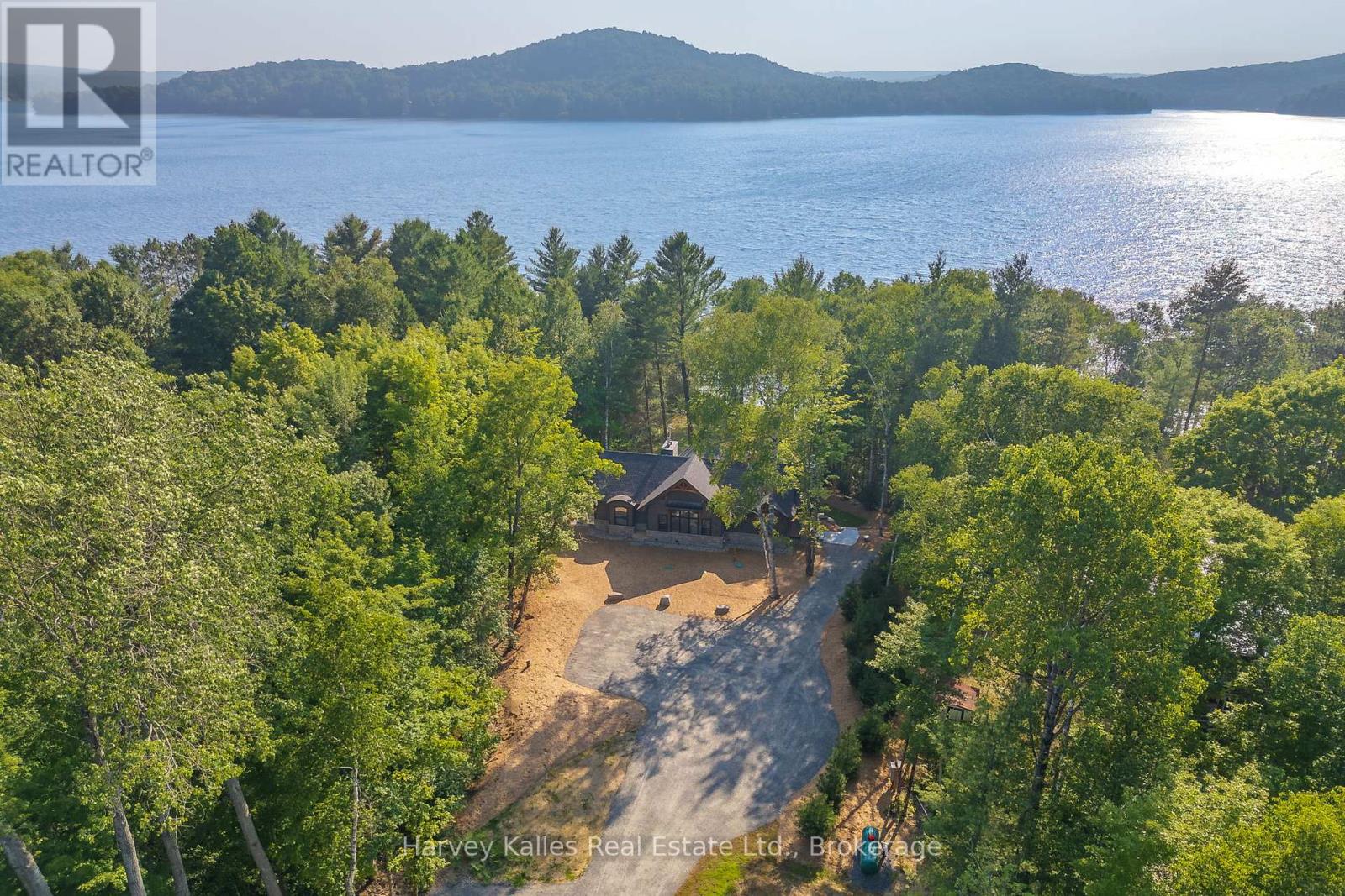 Photo 32 of 1204 Seabreeze Road, Lake Of Bays ON