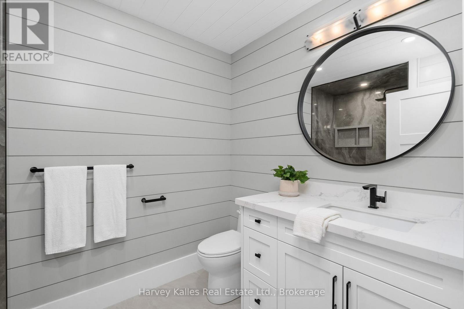 Photo 3 of 1204 Seabreeze Road, Lake Of Bays ON