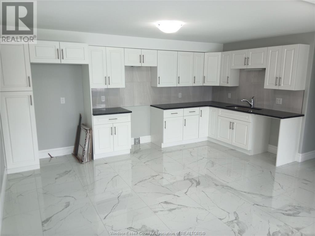 Photo 6 of 478 Janette Avenue, Windsor ON