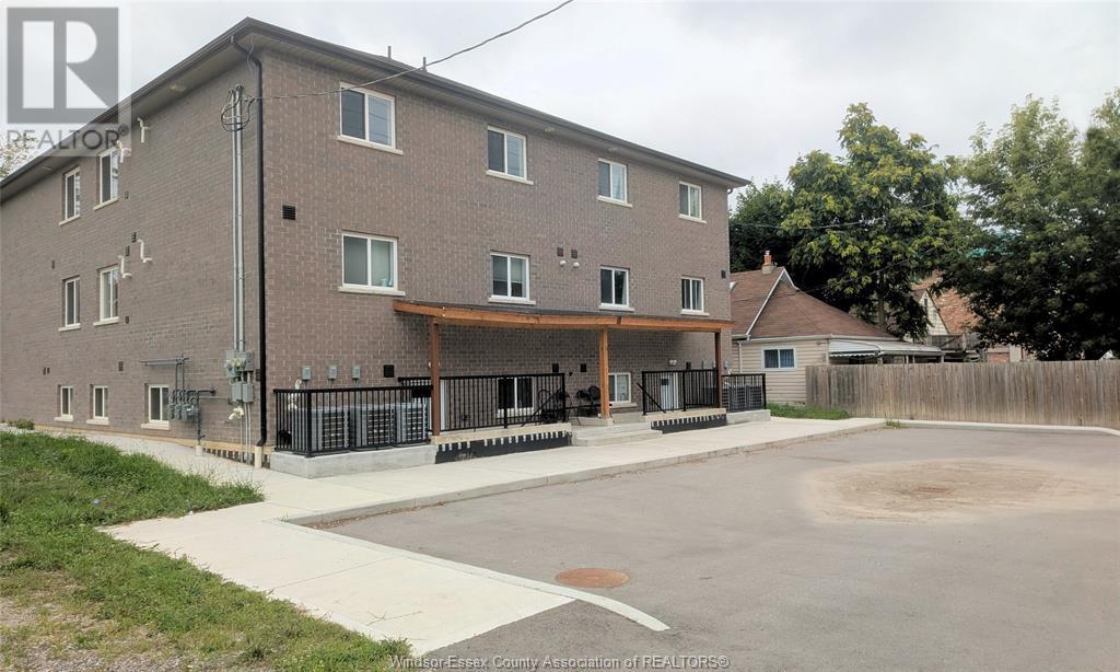 Photo 7 of 478 Janette Avenue, Windsor ON