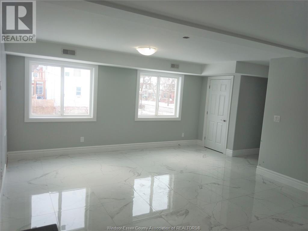 Photo 8 of 478 Janette Avenue, Windsor ON
