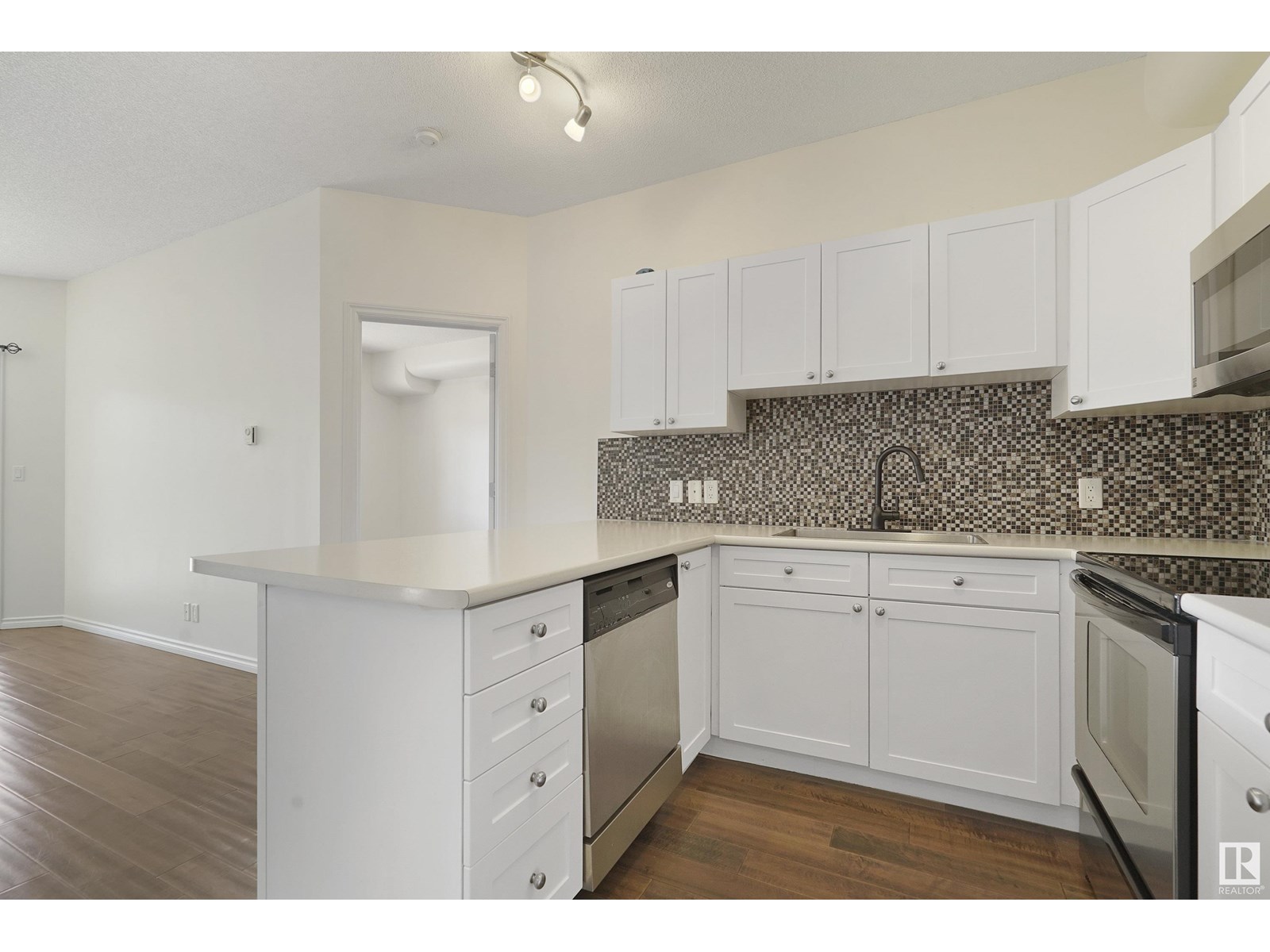 Photo 32 of 414 10235 112 St Nw, Edmonton AB
