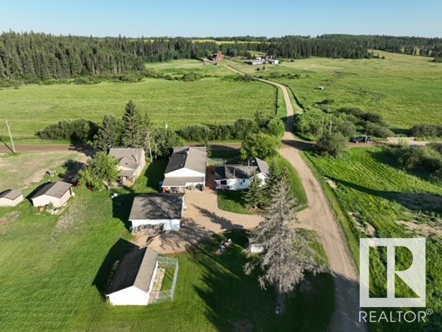 Photo 60 of 5111 50 St, Tawatinaw AB