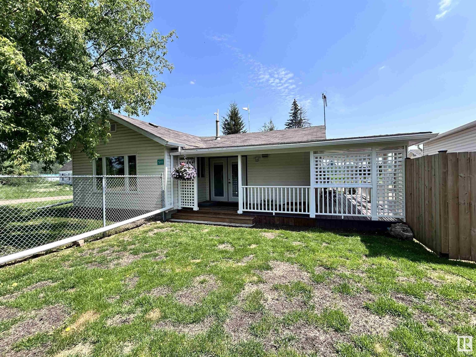 Photo 61 of 5111 50 St, Tawatinaw AB