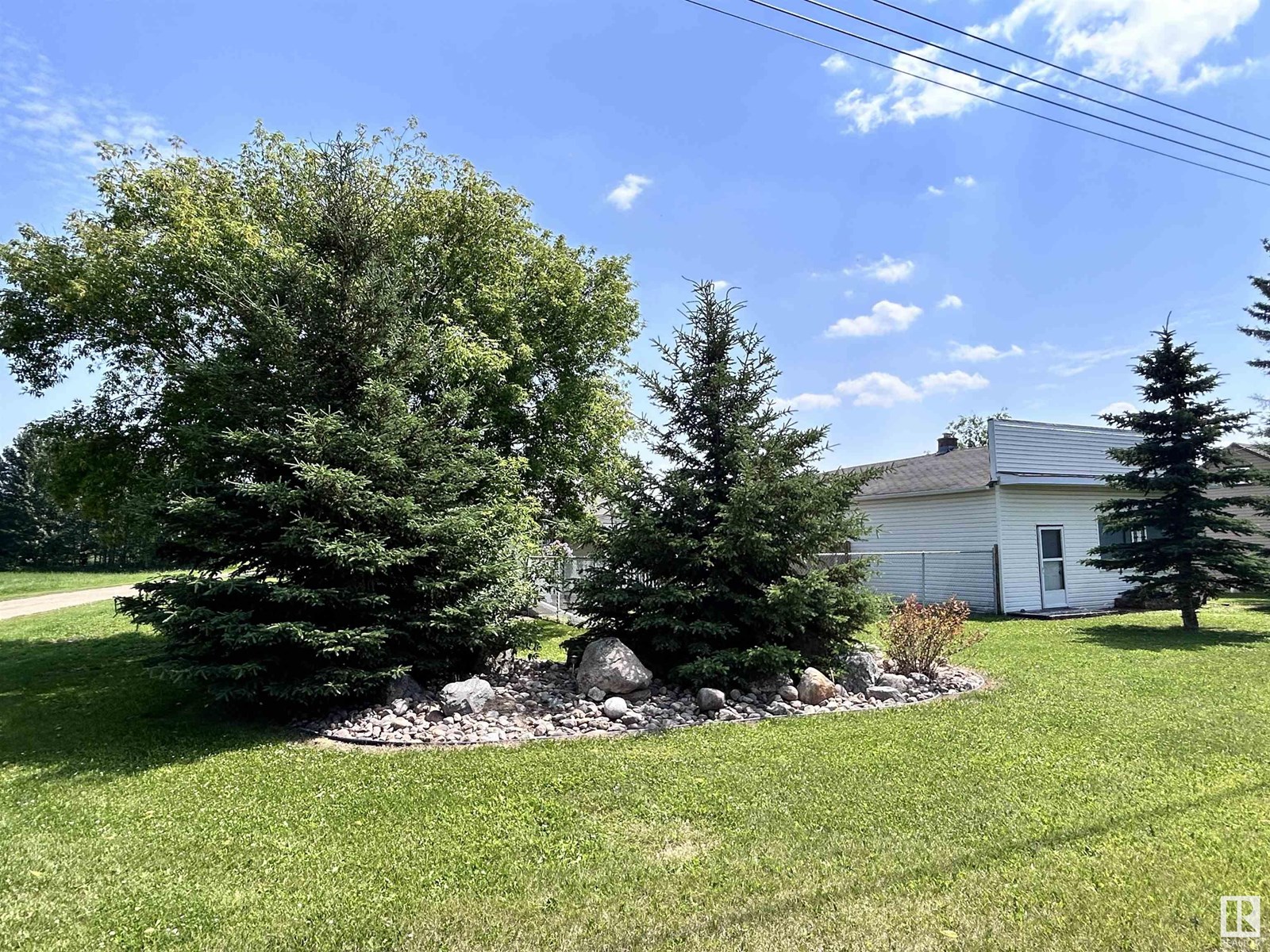 Photo 44 of 5111 50 St, Tawatinaw AB
