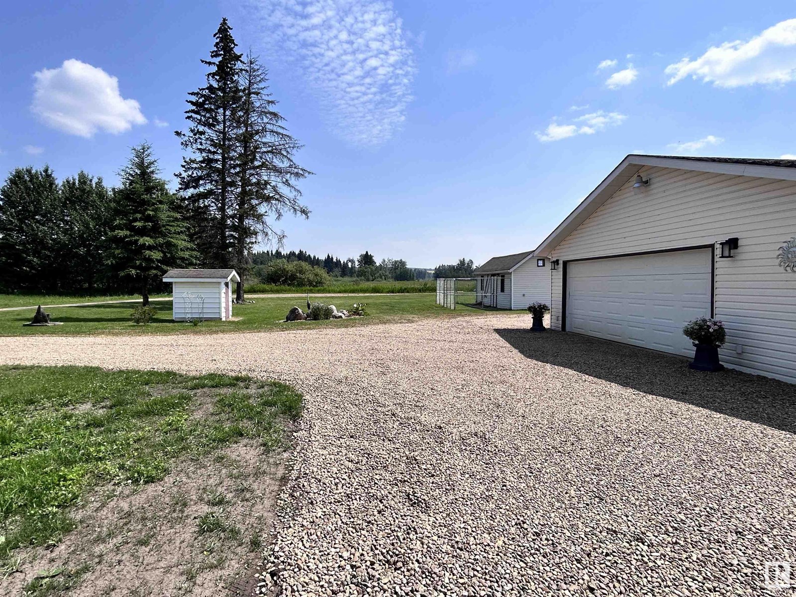 Photo 21 of 5111 50 St, Tawatinaw AB