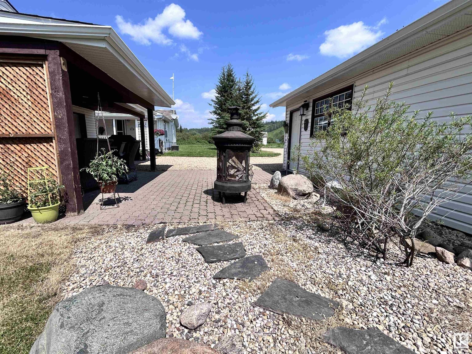 Photo 41 of 5111 50 St, Tawatinaw AB