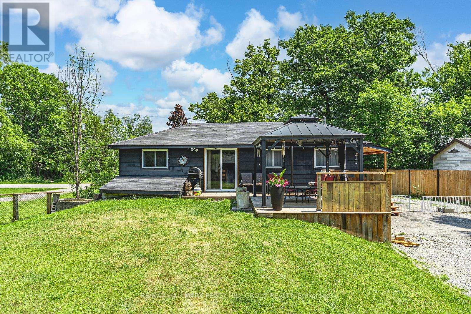Photo 11 of 156 Woodlands Avenue, Tay ON