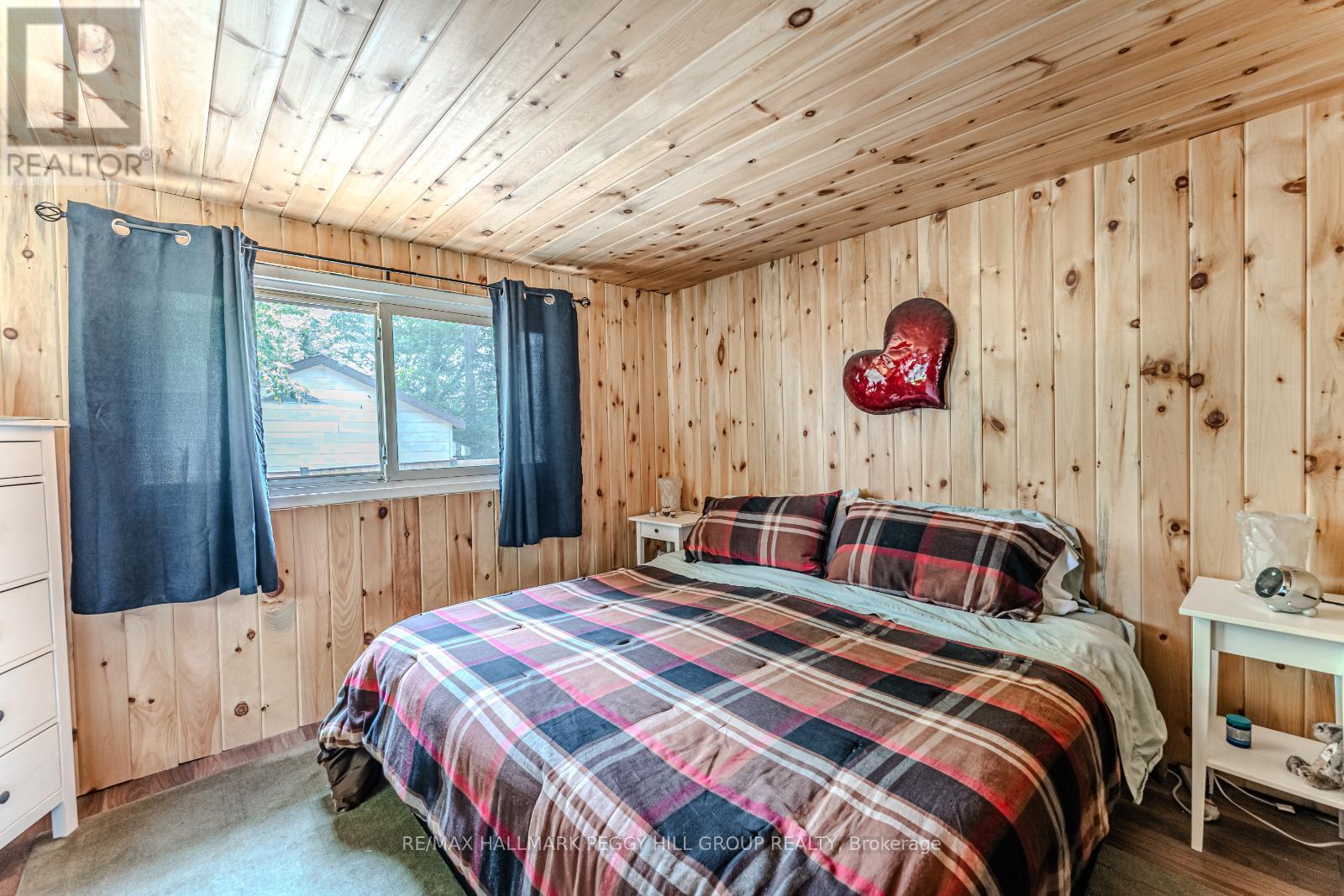 Photo 3 of 156 Woodlands Avenue, Tay ON