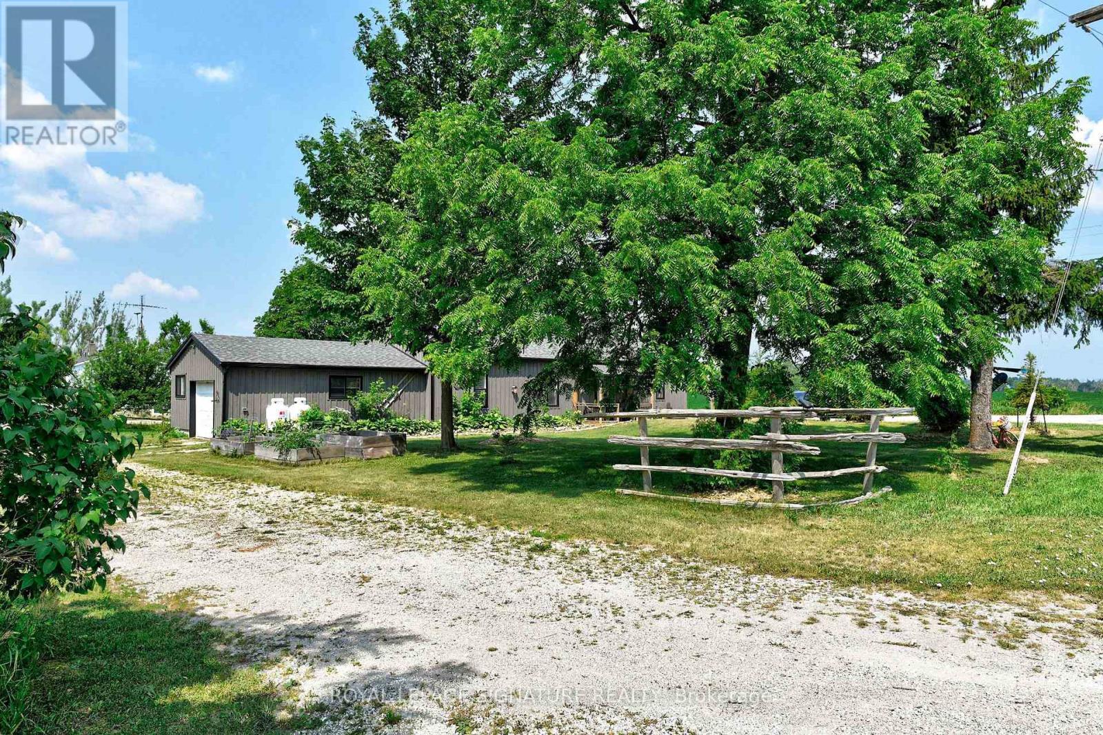 Photo 28 of 7747 15 16 Side Road, Clearview ON