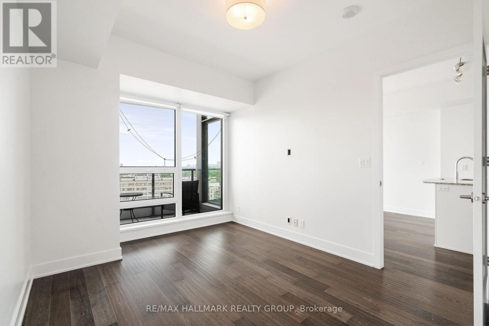 Photo 18 of 1906 485 Richmond Road, Ottawa ON