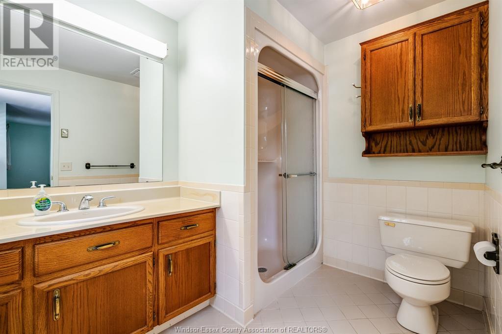 Photo 27 of 11 Kenneth Drive, Leamington ON