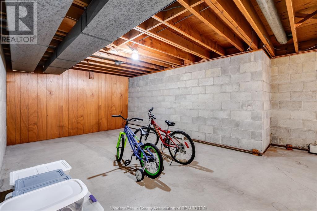 Photo 33 of 11 Kenneth Drive, Leamington ON