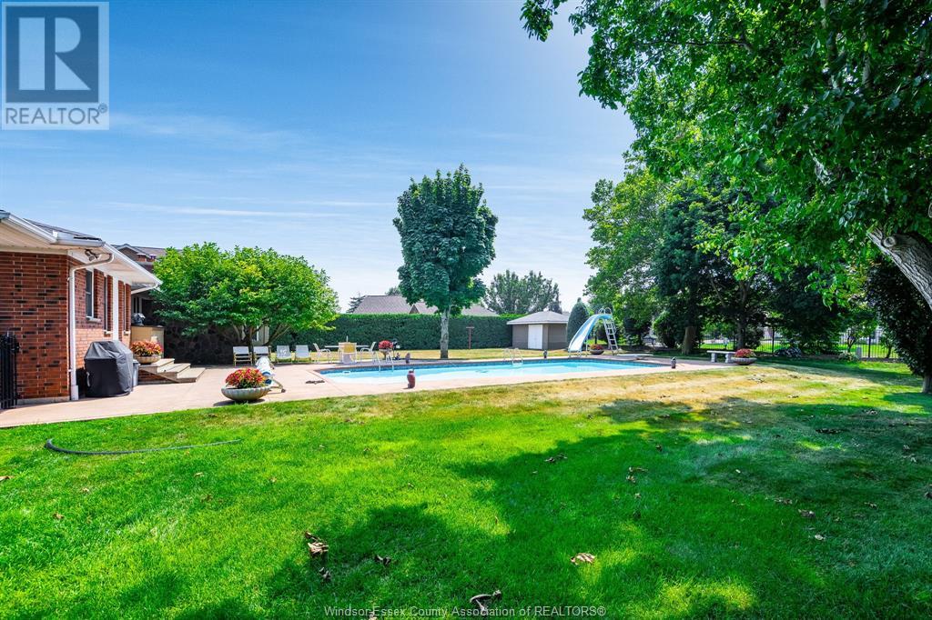 Photo 39 of 11 Kenneth Drive, Leamington ON