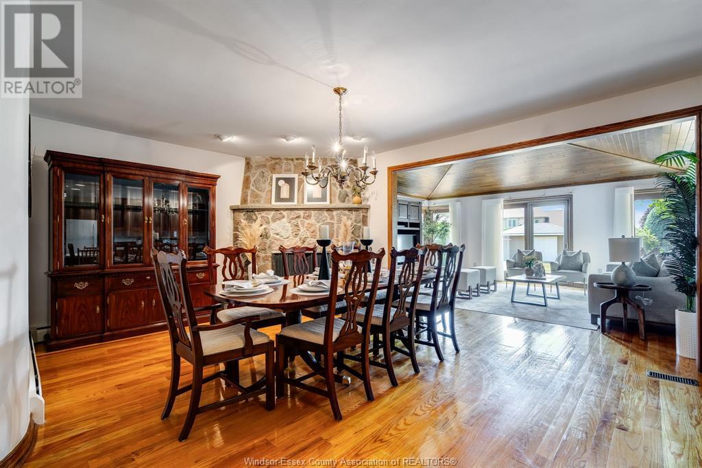 Photo 2 of 11 Kenneth Drive, Leamington ON