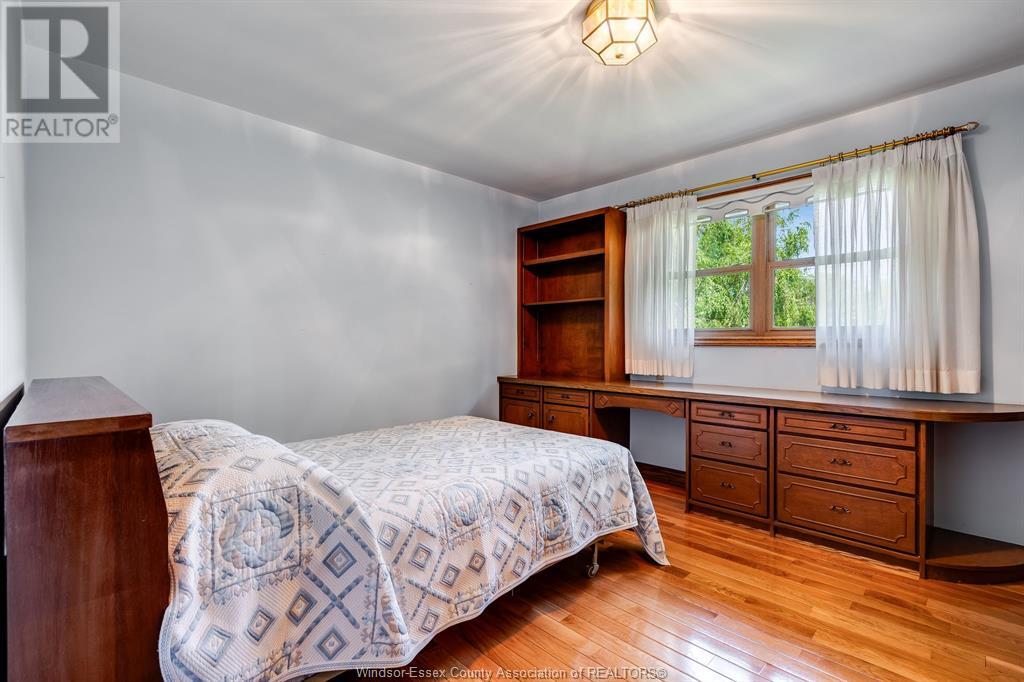 Photo 14 of 11 Kenneth Drive, Leamington ON