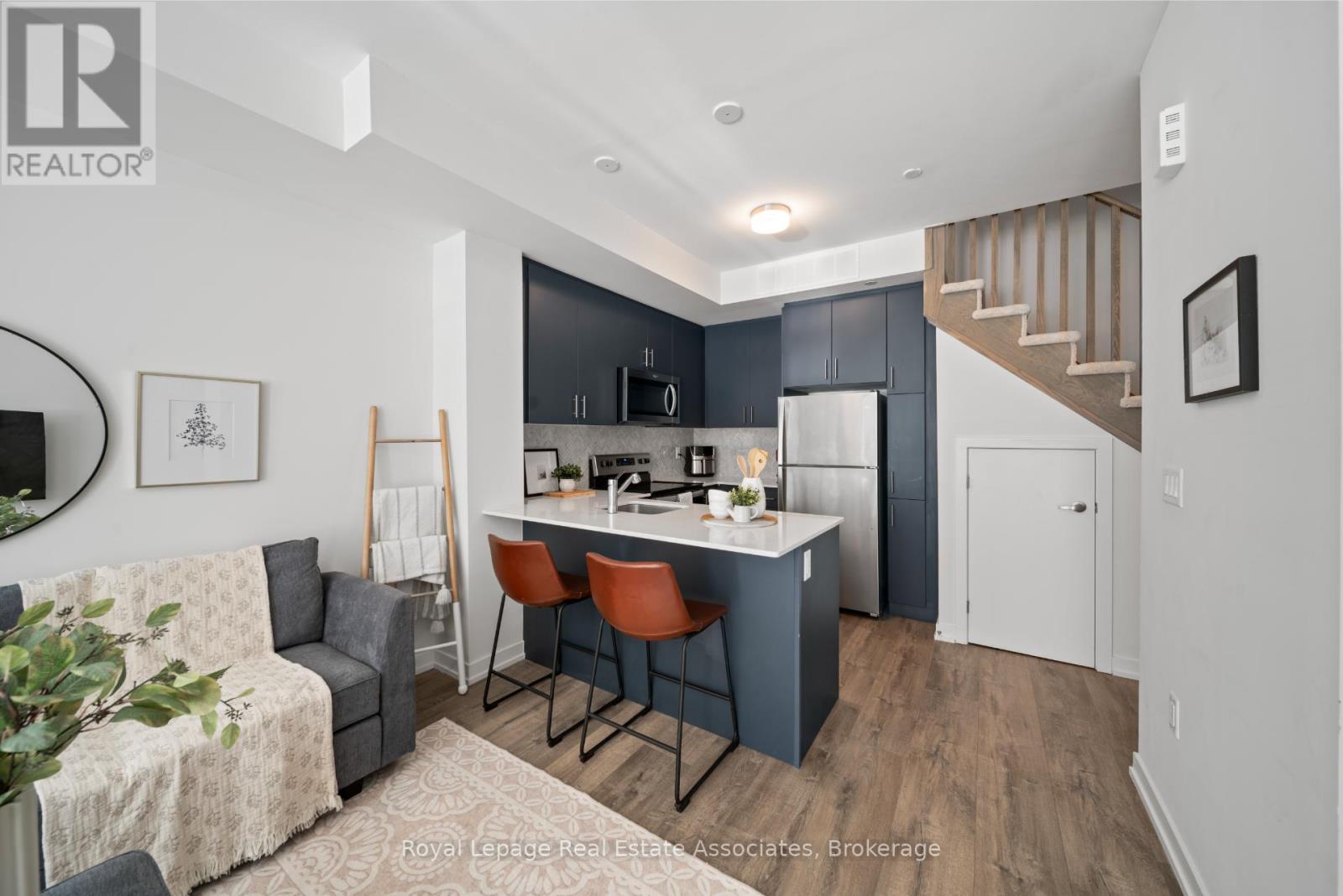 Photo 17 of 10 3546 Colonial Drive, Mississauga ON