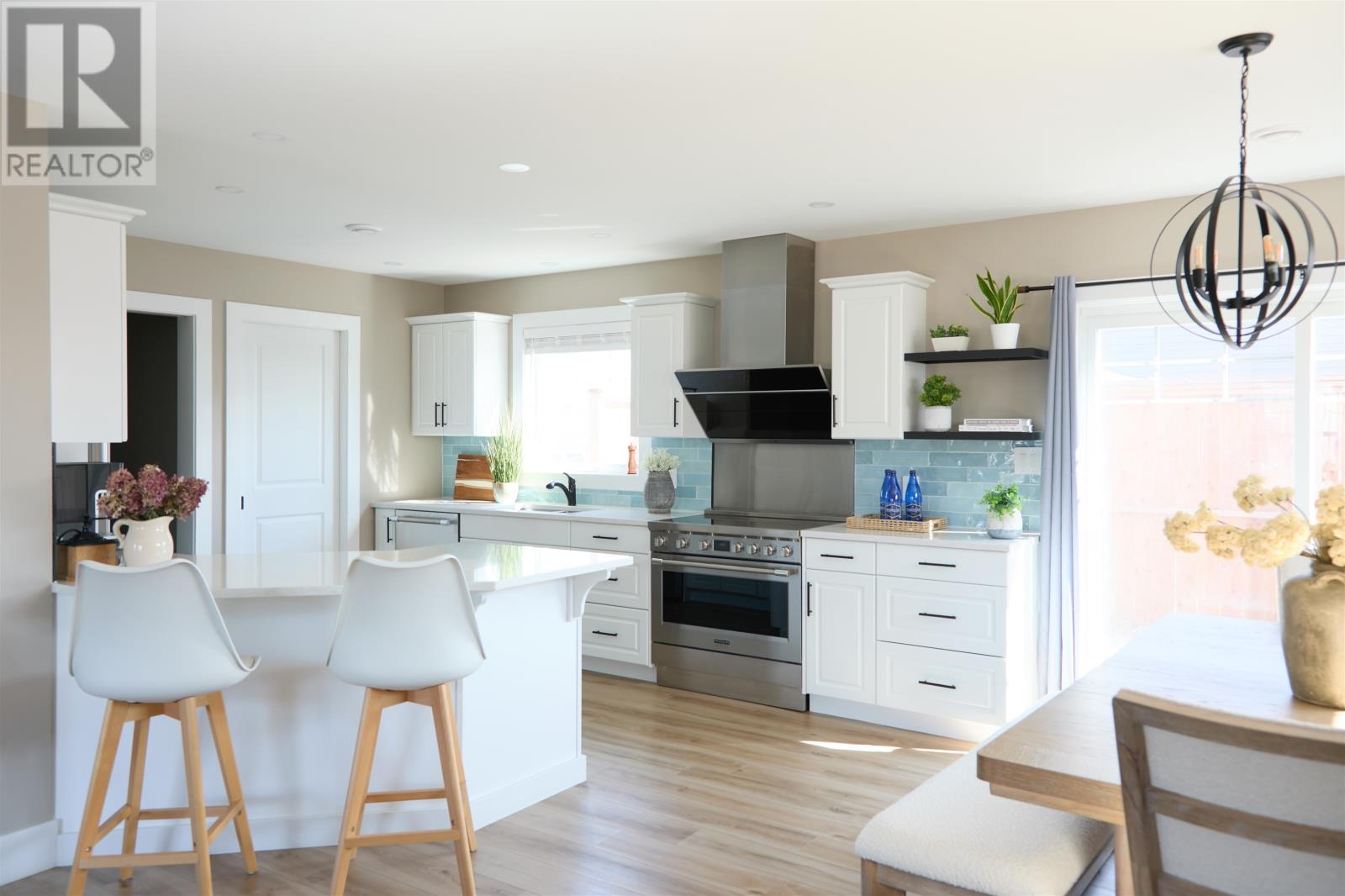 Single Family House for Sale in  Maxfield Avenue Sherwood 