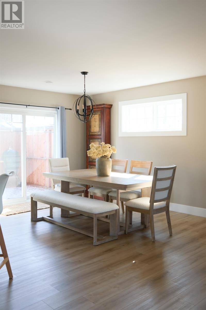 Single Family House for Sale in  Maxfield Avenue Sherwood 