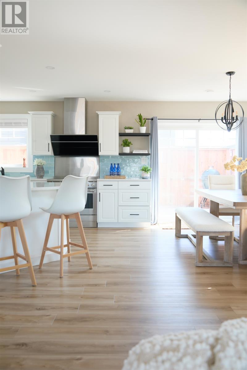 Single Family House for Sale in  Maxfield Avenue Sherwood 