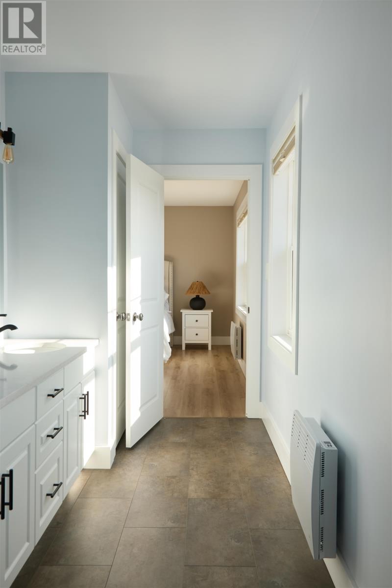 Single Family House for Sale in  Maxfield Avenue Sherwood 