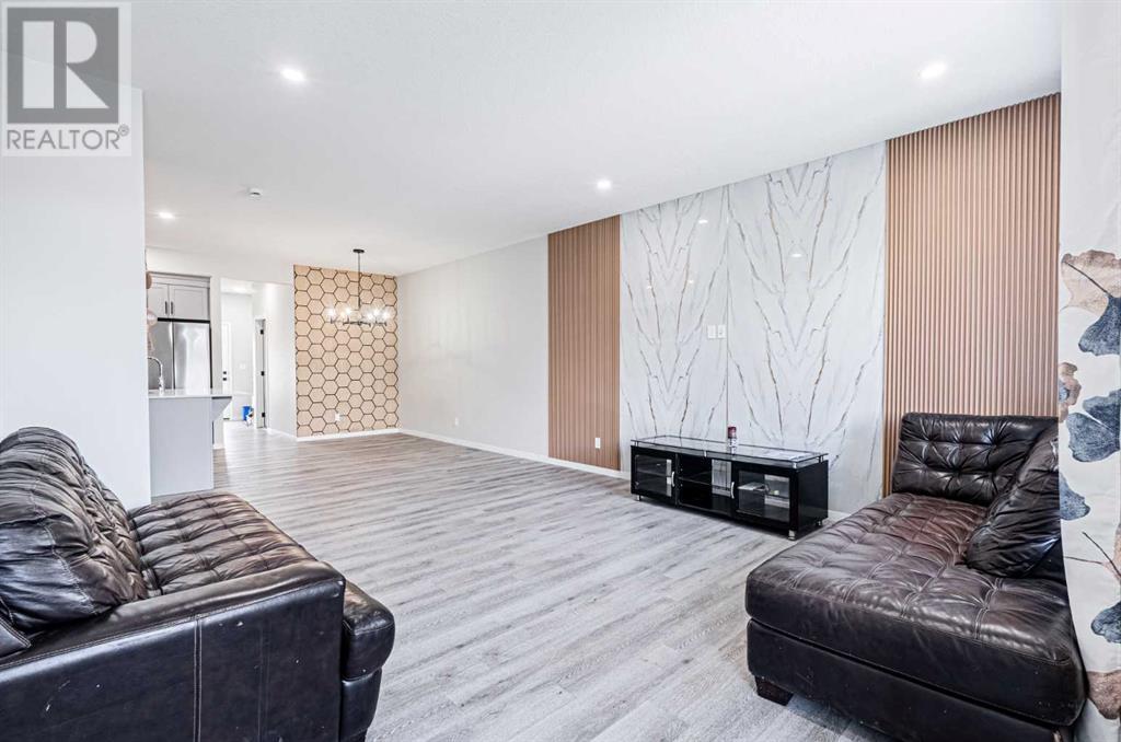 Photo 6 of 117 Corner Glen Way Ne, Calgary AB
