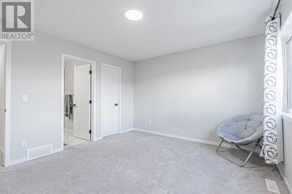 Photo 12 of 117 Corner Glen Way Ne, Calgary AB