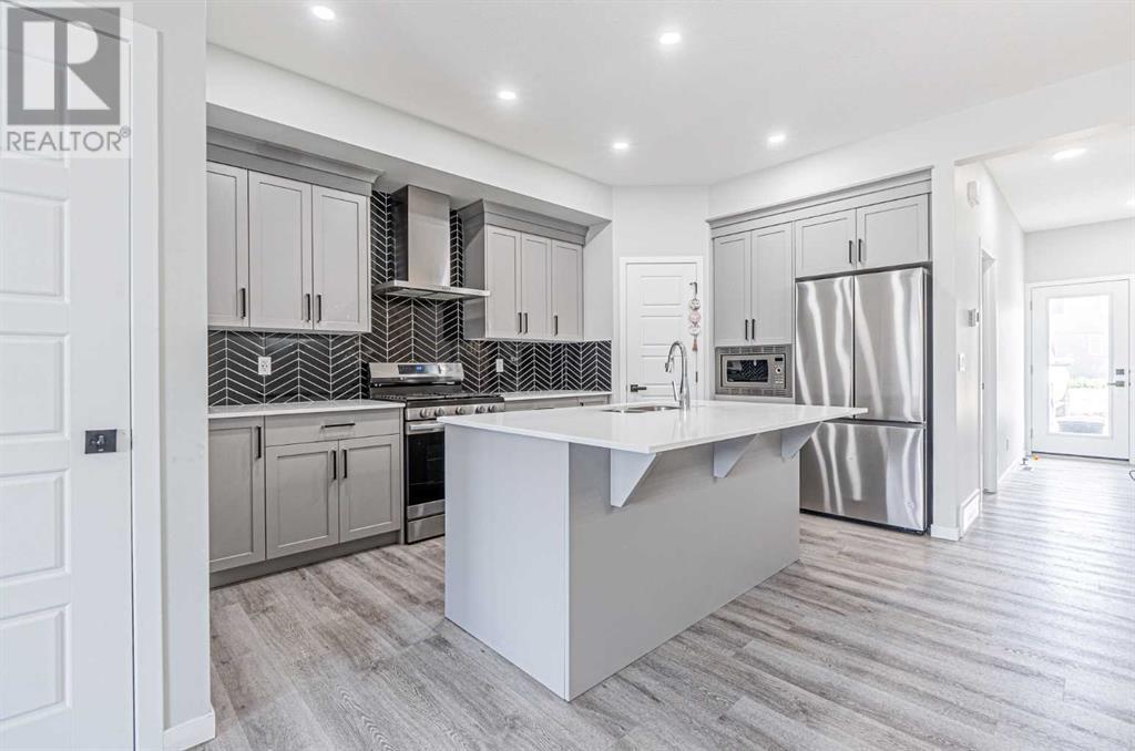 Photo 3 of 117 Corner Glen Way Ne, Calgary AB