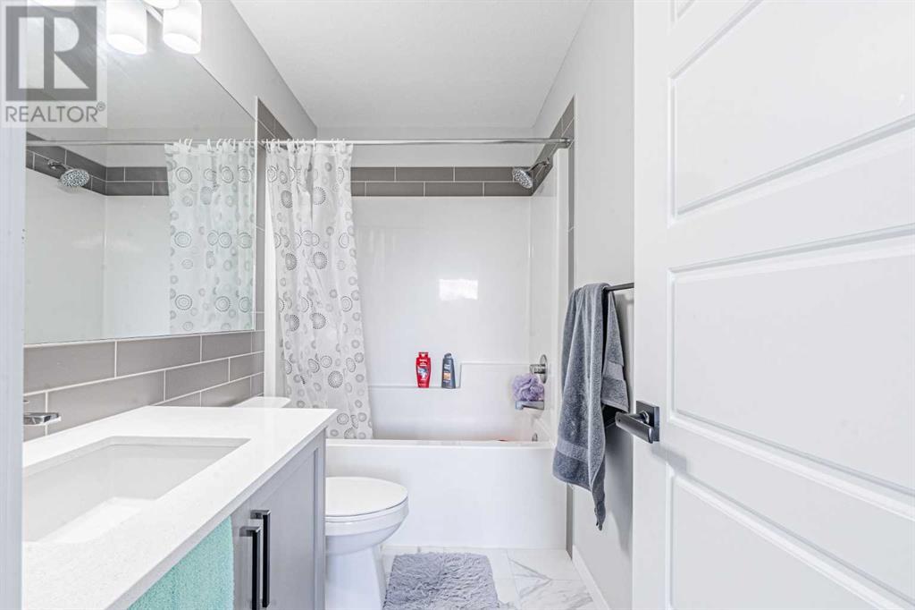 Photo 14 of 117 Corner Glen Way Ne, Calgary AB