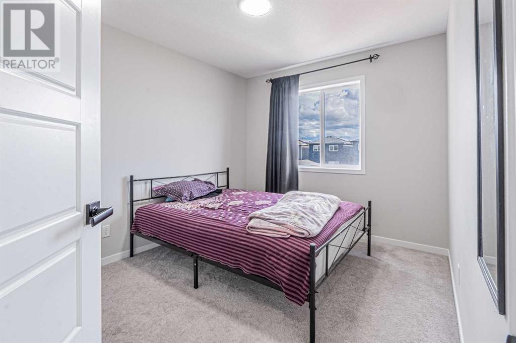 Photo 18 of 117 Corner Glen Way Ne, Calgary AB